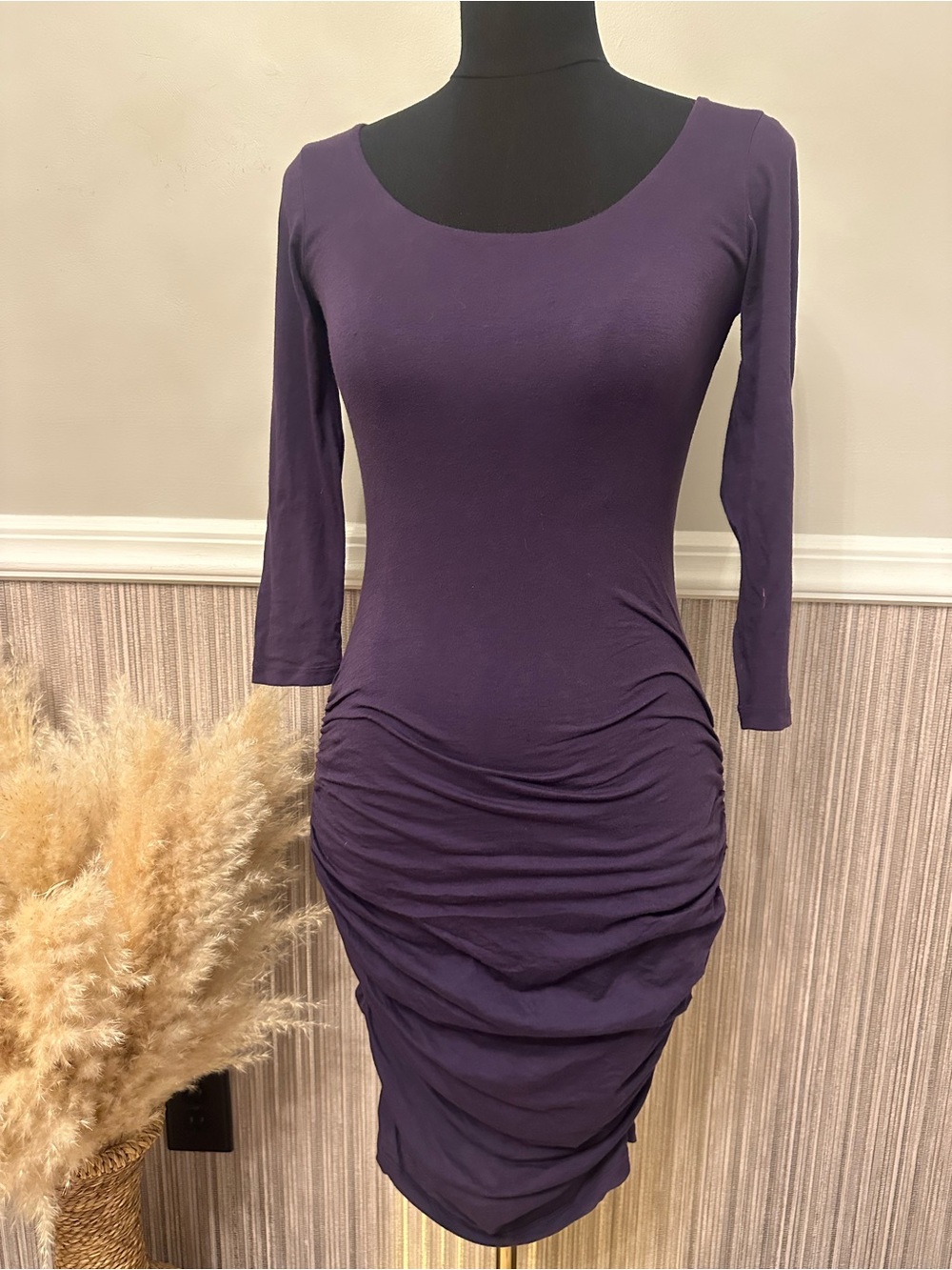 Velvet by Graham & Spencer Small Purple Ruched Bodycon Midi Dress